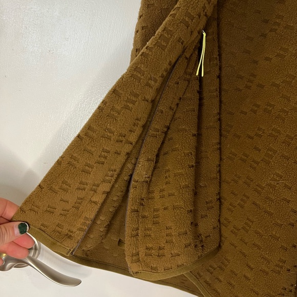 Lululemon LAB micro fleece pullover w/ side zip, size 12 - Picture 2 of 6